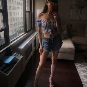 Striped, crop top tie in front